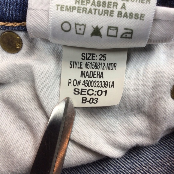 Joe’s ICON 9” Mid Rise Skinny Crop Jeans - Picture 11 of 12